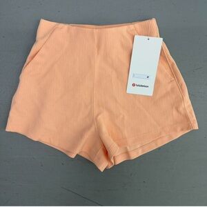 Lululemon Athletica Peach Ribbed High-Waist Athletic Shorts Size 0